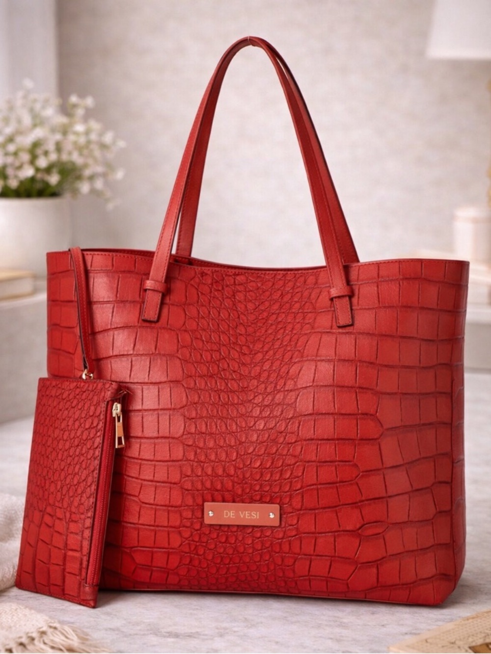 De Vesi De L’Amour Red Croc Embossed Leather Tote Structured Shoulder bag